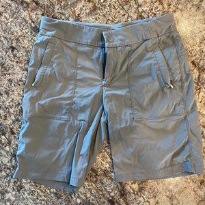 Athleta Trekkie Bermuda Shorts Size 4